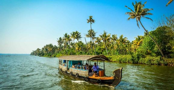 Mesmerizing kerala - A complete Kerala Tour package